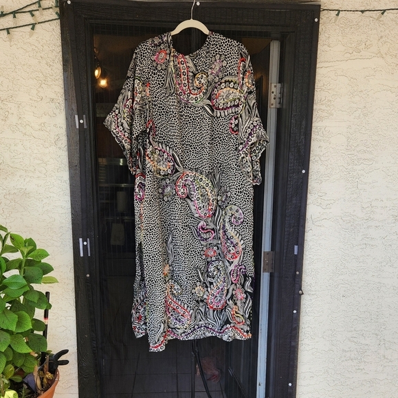 RAJ RHEA BLACK MULTI THCIK STITCH EMBROIDERED DUSTER - Picture 3 of 6